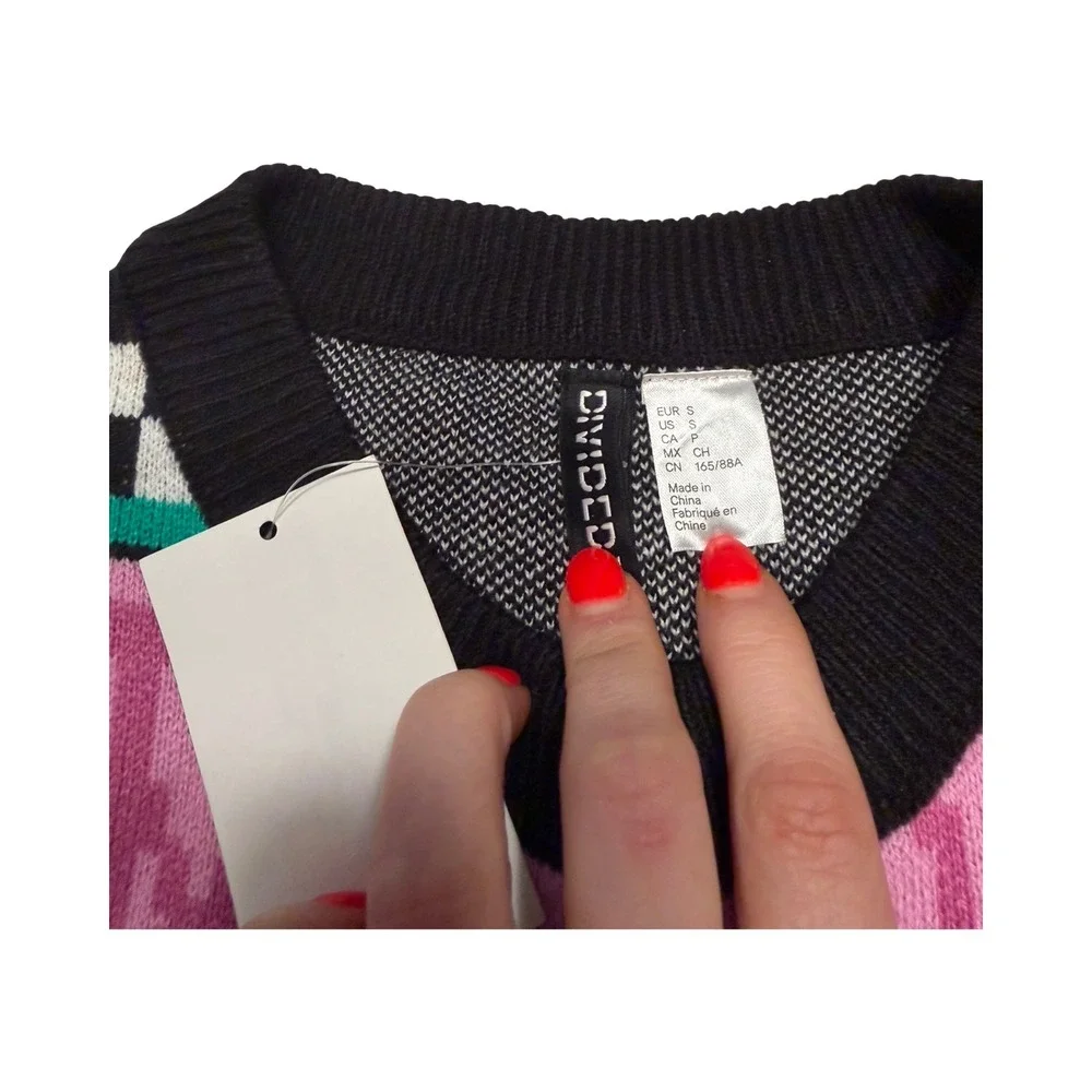 H&M Divided Small Peace Sign Checkerboard Graphic Knit Sweater Vest NWT‎